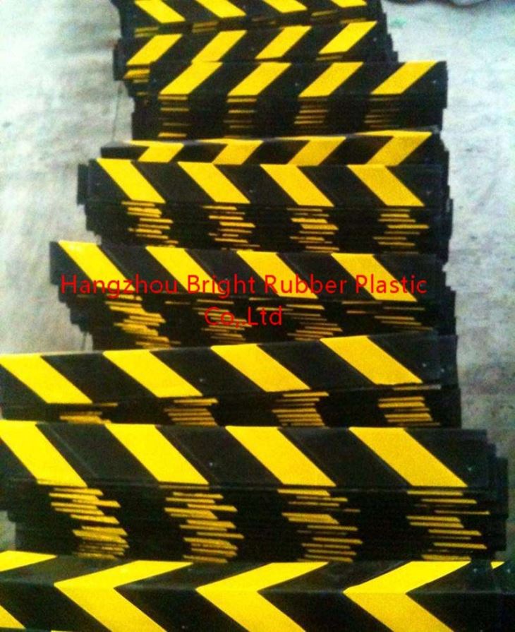 Custom Extrusion Rubber Corner Protector SGS IATF16949
